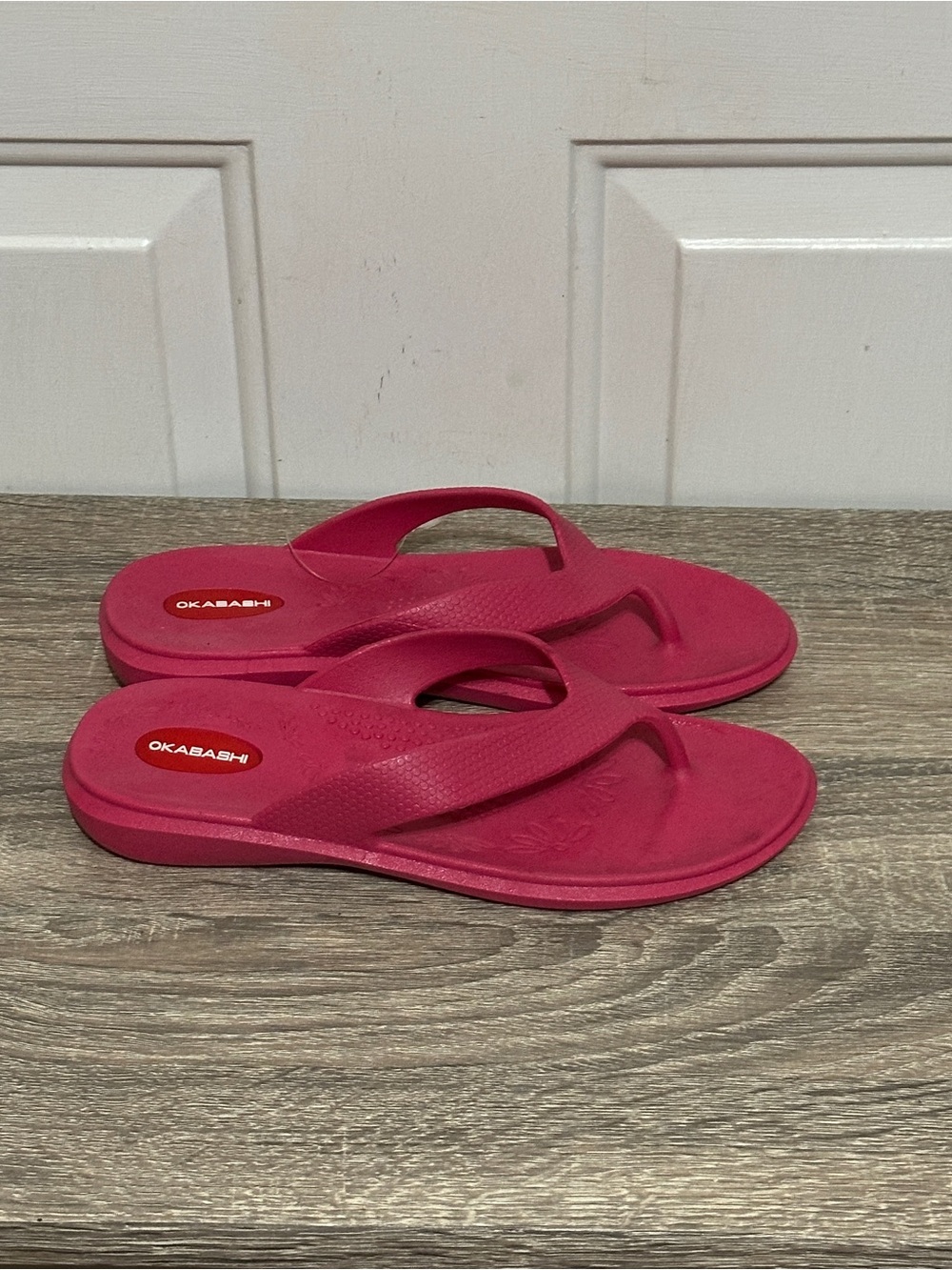 OKABASHI PINK WATERPROOF FLIP FLOP SANDAL Women Size Medium NWOT